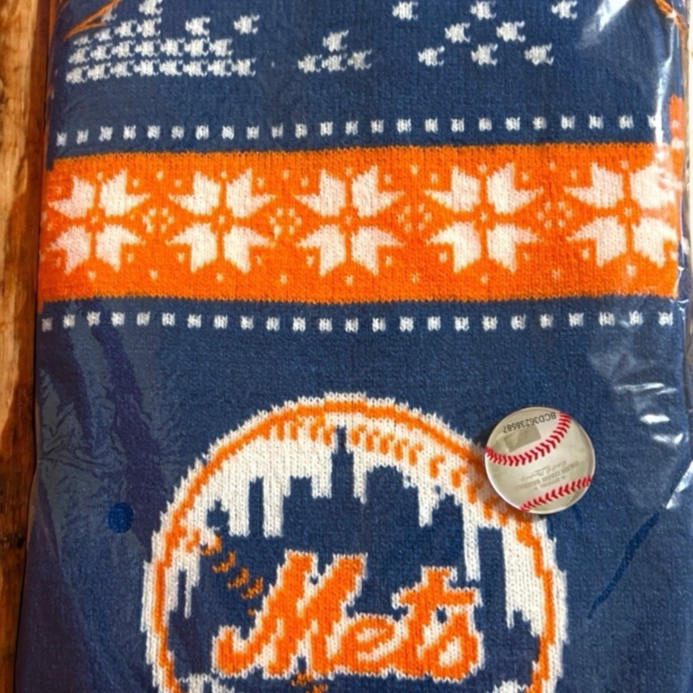 NEW NY Mets Scarf Official MLB Scarf Snowflakes Winter Adult OSFA New Sealed